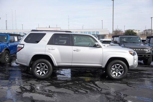 2024 Toyota 4Runner TRD Off Road