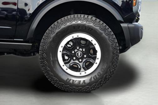 Shadow Black 2026 Ford Bronco Badlands
