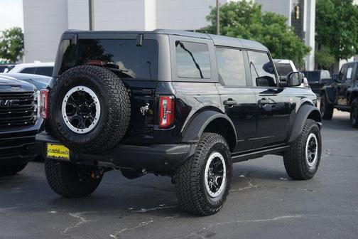 Shadow Black 2026 Ford Bronco Badlands