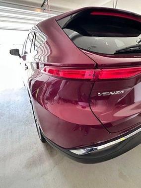 Pearl 2023 Toyota Venza Limited