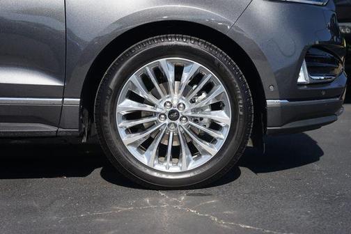 Magnetic Metallic 2020 Ford Edge Titanium