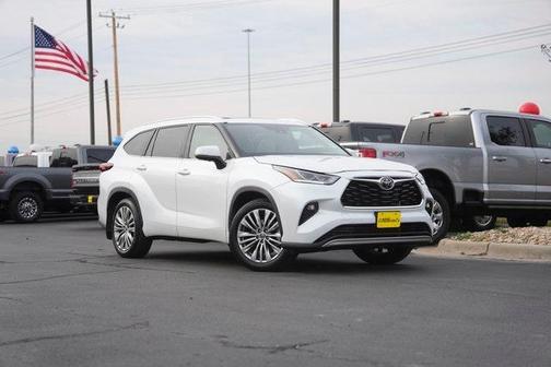 2022 Toyota Highlander Platinum