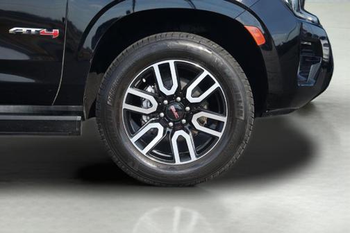 Onyx Black 2022 GMC Yukon XL AT4