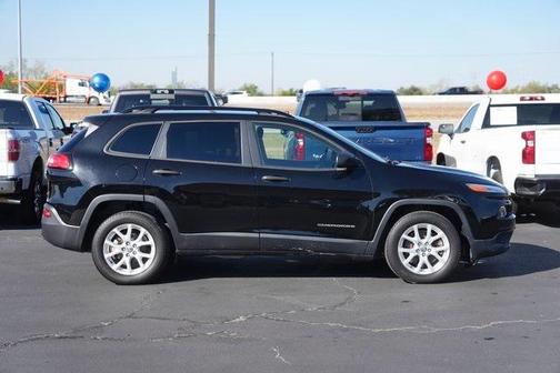 2017 Jeep Cherokee Sport