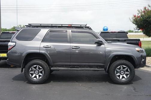 Magnetic Gray Metallic 2018 Toyota 4Runner Sport