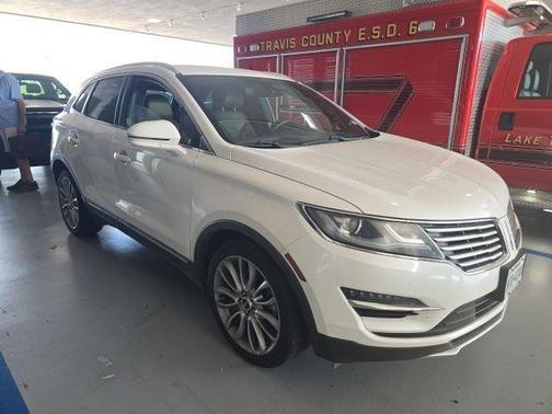 White Platinum Clearcoat Metallic 2016 Lincoln MKC Reserve