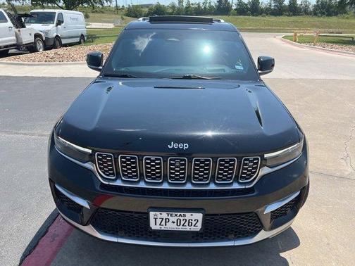 2022 Jeep Grand Cherokee Summit