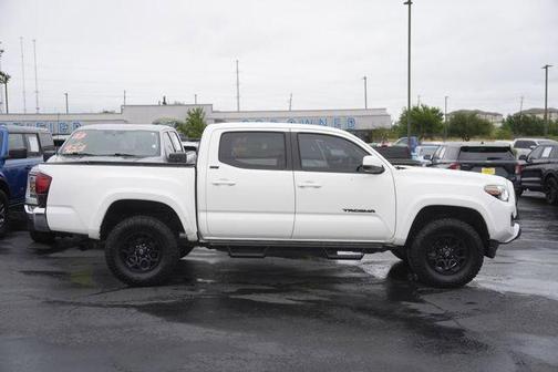 Super White 2020 Toyota Tacoma SR5