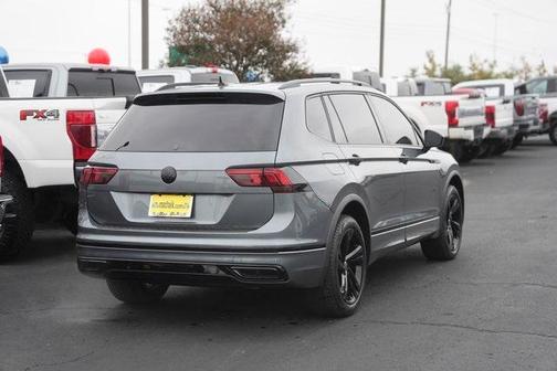 2024 Volkswagen Tiguan 2.0T SE R-Line Black