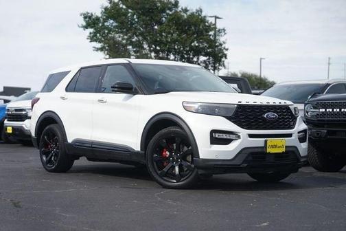 White Metallic 2022 Ford Explorer ST