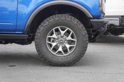 Blue Metallic 2024 Ford Bronco Badlands
