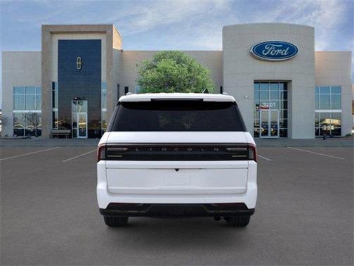 2025 Lincoln Navigator L Reserve