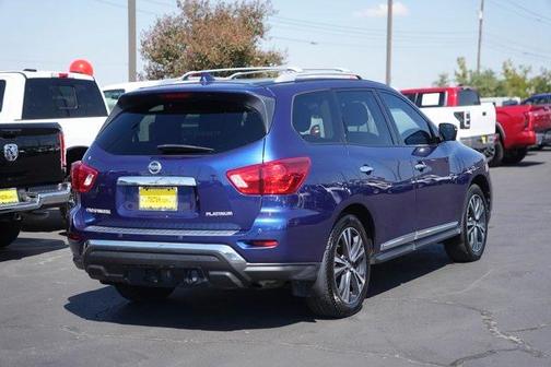 2020 Nissan Pathfinder Platinum
