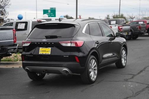 2022 Ford Escape Titanium