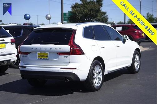 2021 Volvo XC60 T5 Momentum