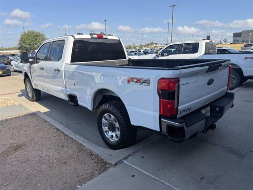 Oxford White 2023 Ford F-350 XLT