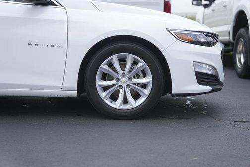 Summit White 2024 Chevrolet Malibu LT