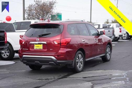 2020 Nissan Pathfinder SV