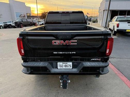 2022 GMC Sierra 2500 AT4