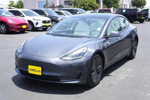 2023 Tesla Model 3 Base