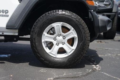 Bright White Clearcoat 2018 Jeep Wrangler Sport