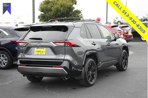 2022 Toyota RAV4 Hybrid SE