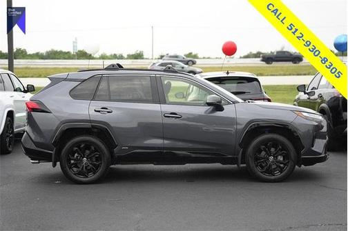 2022 Toyota RAV4 Hybrid SE