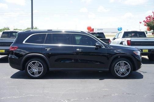 Obsidian Black Metallic 2025 Mercedes-Benz GLS 450 4MATIC