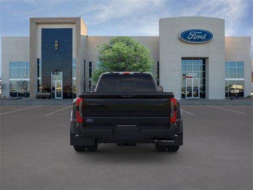 2025 Ford F-350 Platinum
