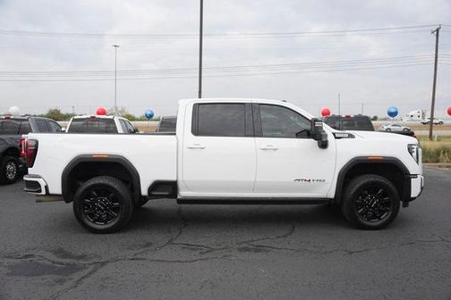 2024 GMC Sierra 2500 AT4