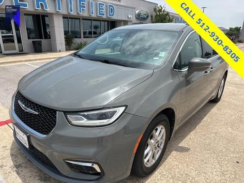 2022 Chrysler Pacifica Touring-L