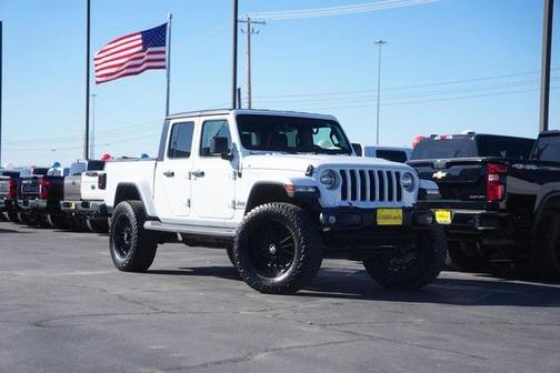2022 Jeep Gladiator Overland
