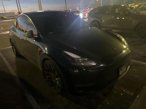 2023 Tesla Model Y Performance