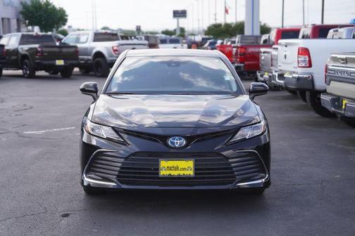 2023 Toyota Camry Hybrid LE