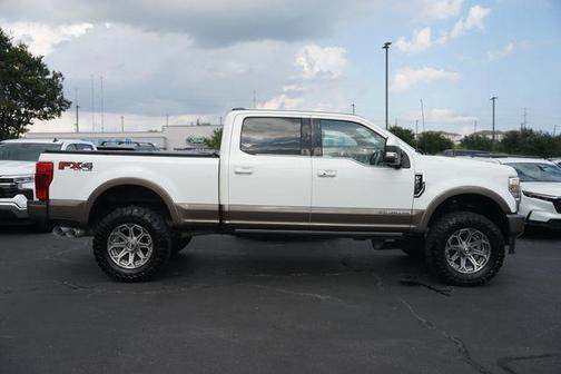 Oxford White 2022 Ford F-250 King Ranch