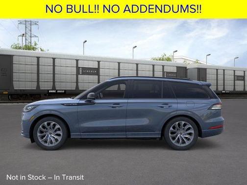 Whisper White 2026 Lincoln Aviator Premiere