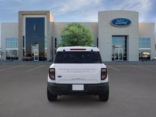 Oxford White 2026 Ford Bronco Sport Big Bend