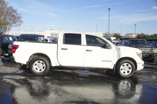 2021 Nissan Titan S