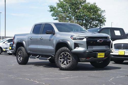 Sterling Gray Metallic 2024 Chevrolet Colorado ZR2