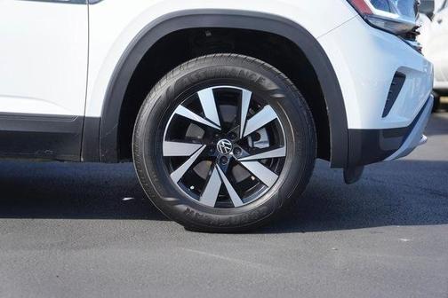 2022 Volkswagen Atlas Cross Sport 2.0T SE