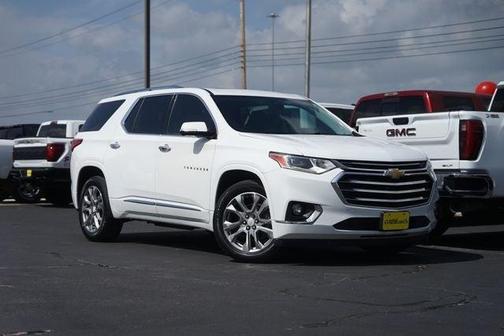 Summit White 2019 Chevrolet Traverse Premier
