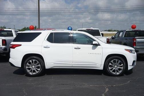 Summit White 2019 Chevrolet Traverse Premier