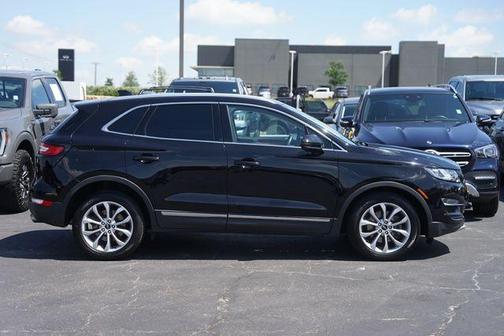 Infinite Black Metallic 2019 Lincoln MKC Select