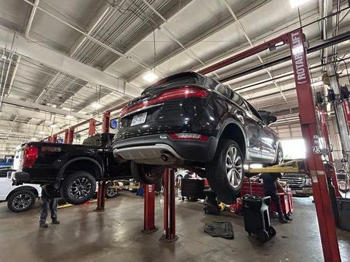 Infinite Black Metallic 2019 Lincoln MKC Select