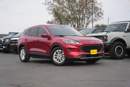 2020 Ford Escape SE