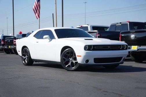 2017 Dodge Challenger SXT