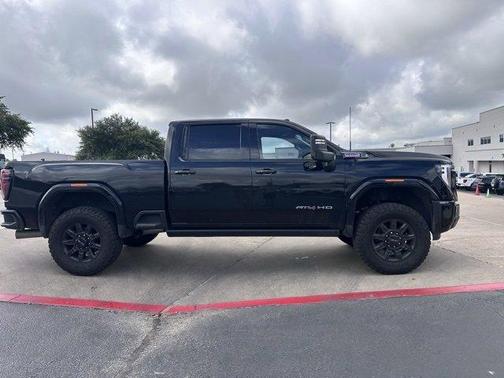 2024 GMC Sierra 2500 AT4