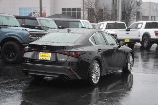 2022 Lexus IS 300 Base