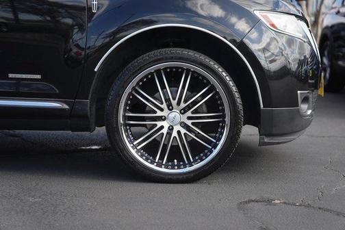 2013 Lincoln MKX Base