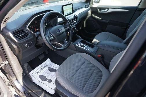 Black Metallic 2020 Ford Escape SE